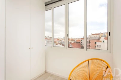 Apartamento T2 para Arrendamento em Arroios