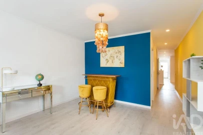 Apartamento T2 para Arrendamento em Arroios