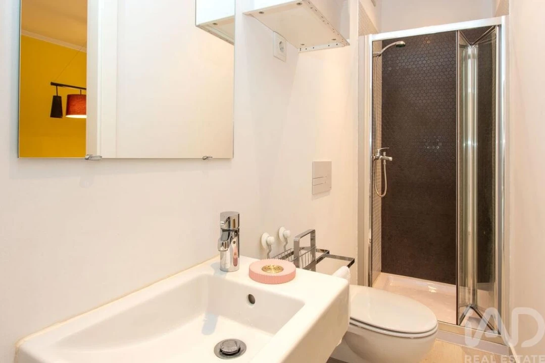 Apartamento T2 para Arrendamento em Arroios Foto 21