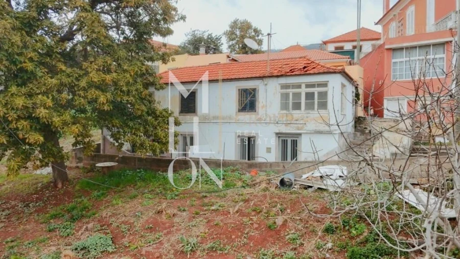 Moradia T3 para Venda em Santo Antonio