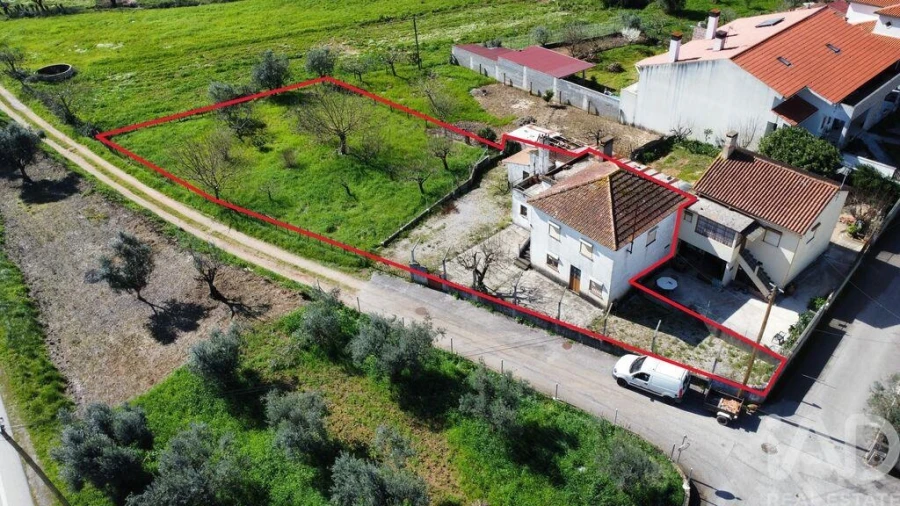 Moradia T3 para Venda em São Miguel, Santa Eufémia e Rabaçal Foto 3