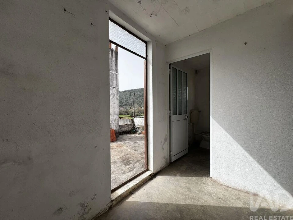 Moradia T3 para Venda em São Miguel, Santa Eufémia e Rabaçal Foto 24