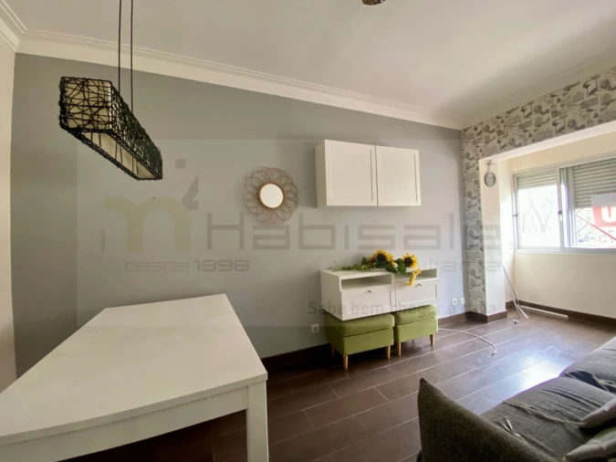 Apartamento T2 para Venda em Venteira Foto 5