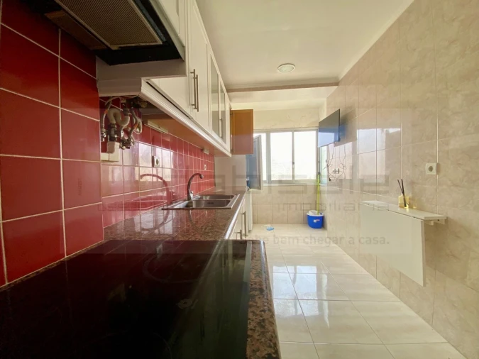 Apartamento T2 para Venda em Venteira Foto 11