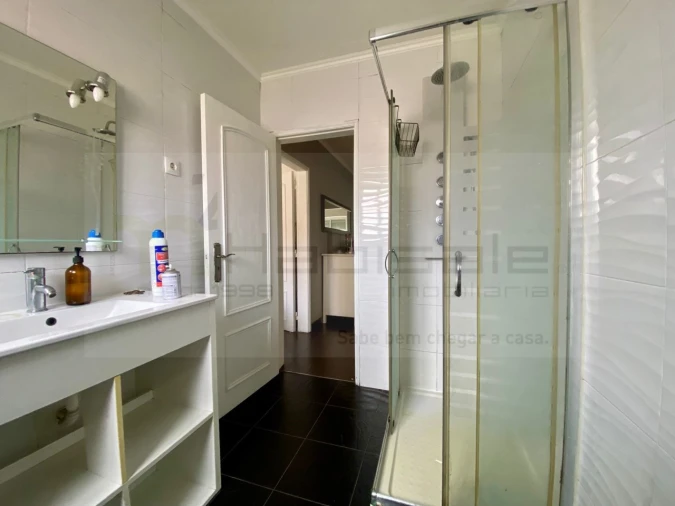 Apartamento T2 para Venda em Venteira Foto 17