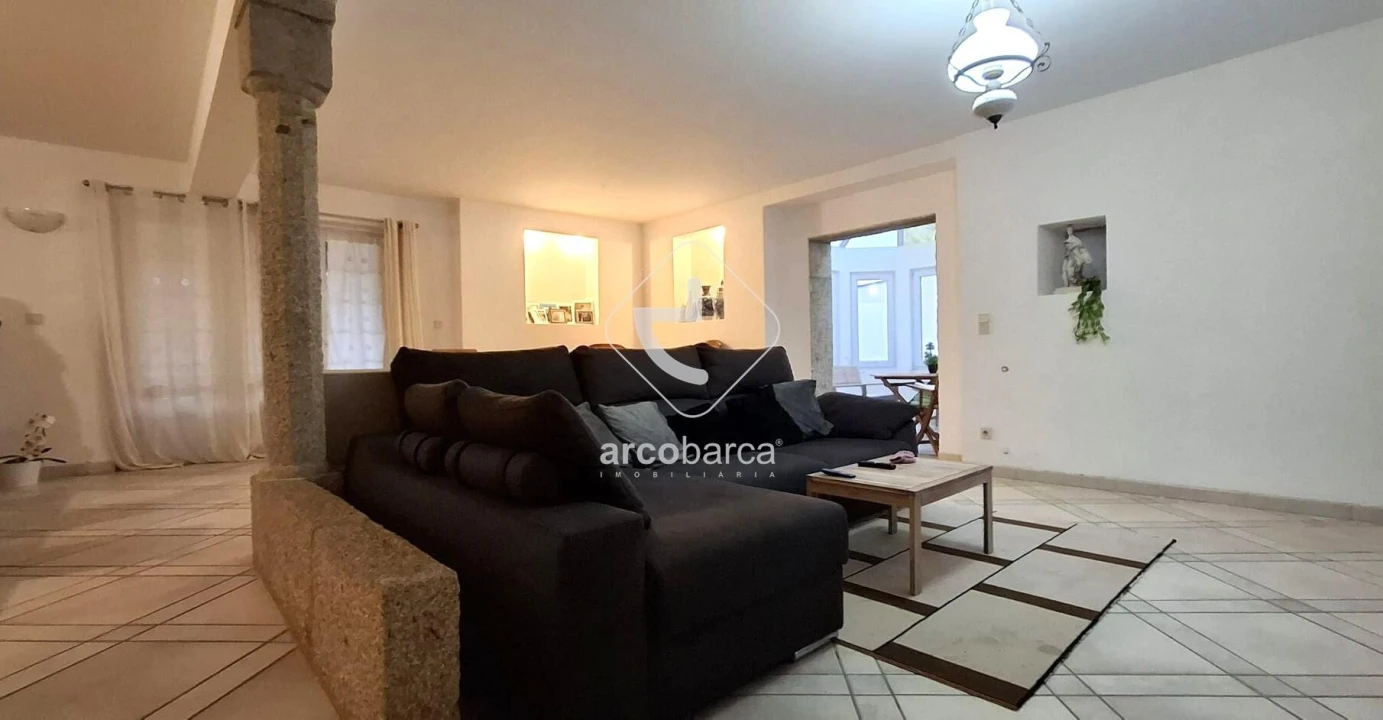 Moradia T4 para Venda em Arcozelo Foto 28