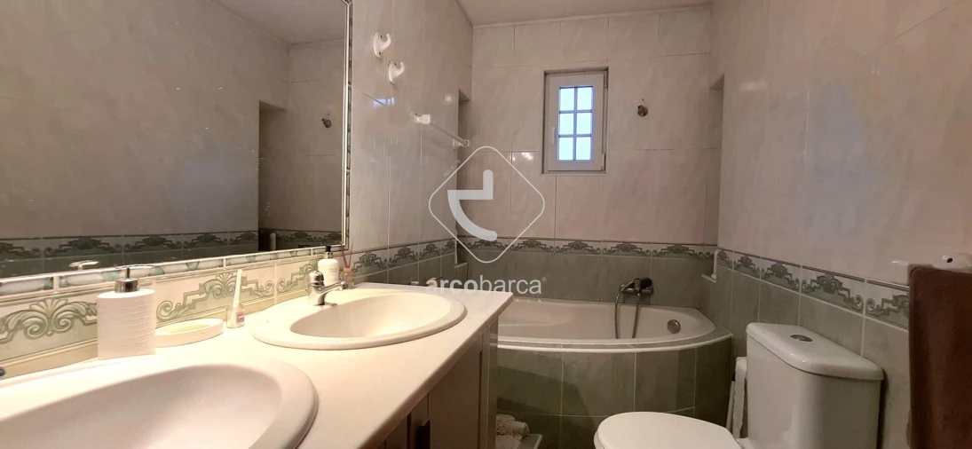 Moradia T4 para Venda em Arcozelo Foto 25