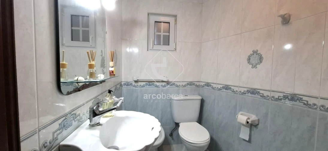 Moradia T4 para Venda em Arcozelo Foto 21