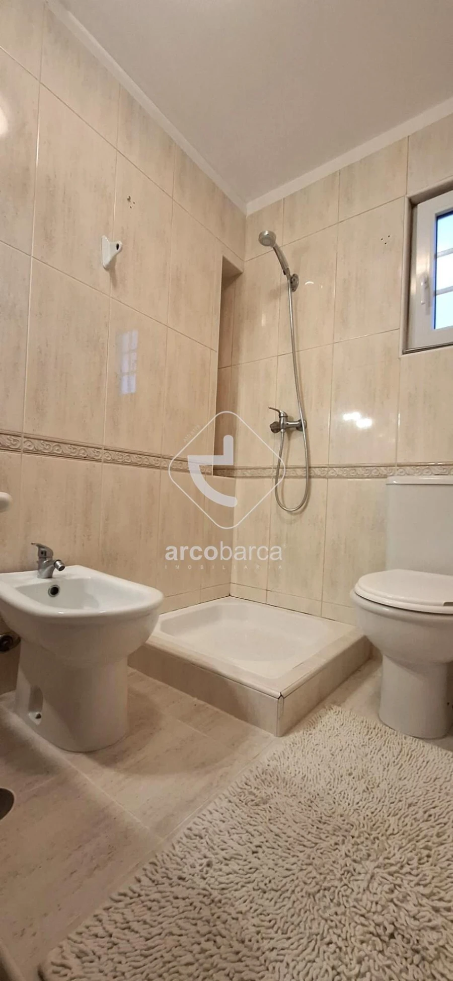 Moradia T4 para Venda em Arcozelo Foto 31