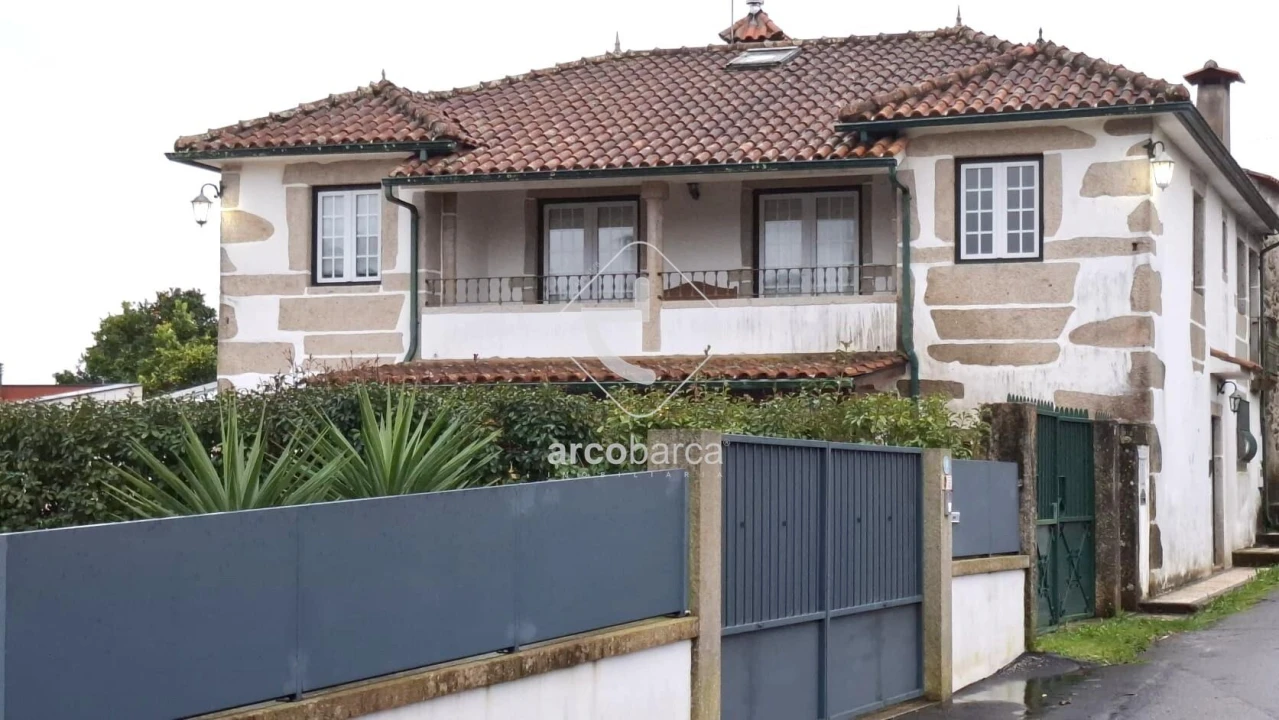 Moradia T4 para Venda em Arcozelo Foto 42