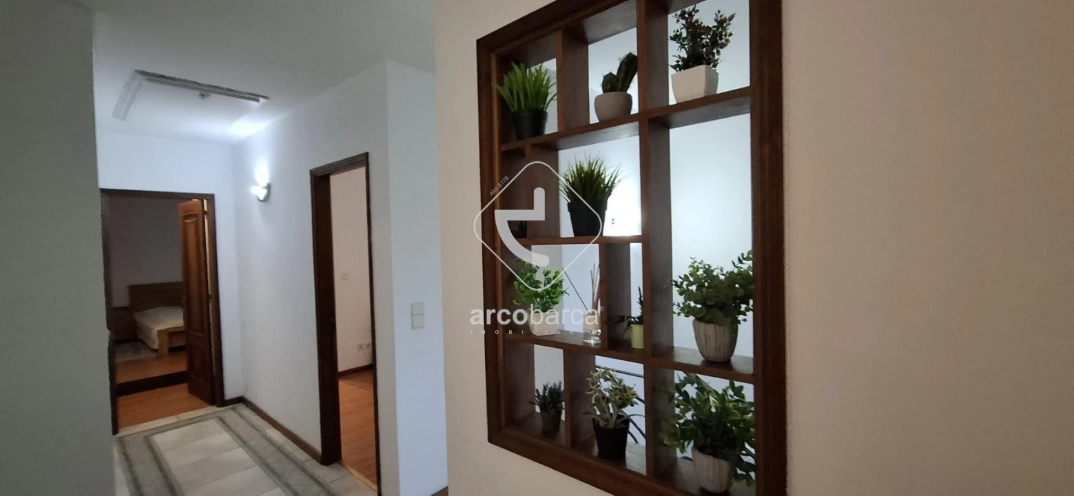 Moradia T4 para Venda em Arcozelo Foto 35