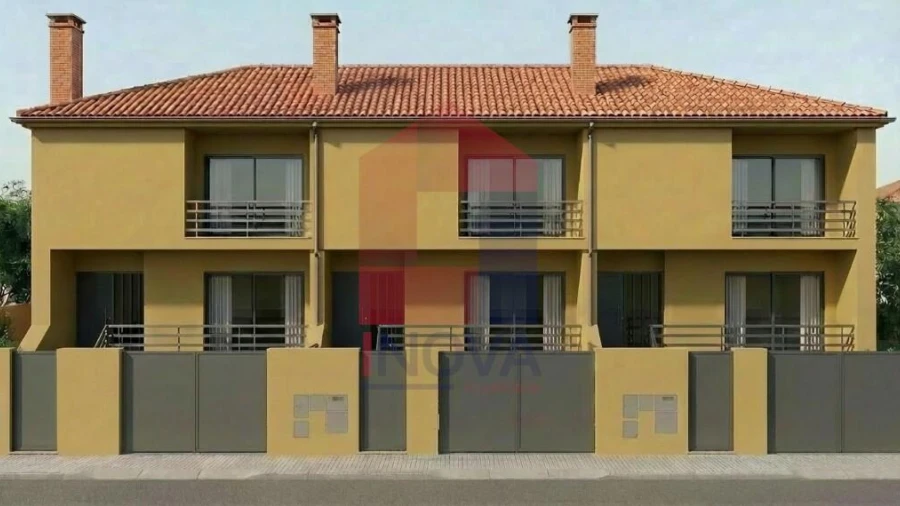 Moradia T3 para Venda em Loureira