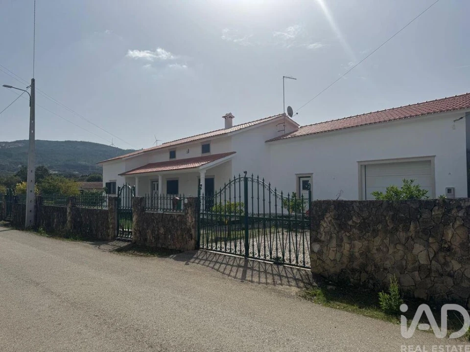 Moradia T3 para Venda em Alcobaça e Vestiaria Foto 3