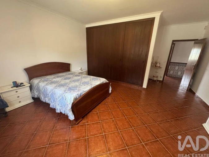 Moradia T3 para Venda em Alcobaça e Vestiaria Foto 27