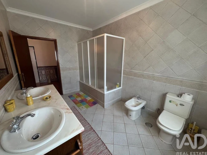 Moradia T3 para Venda em Alcobaça e Vestiaria Foto 18