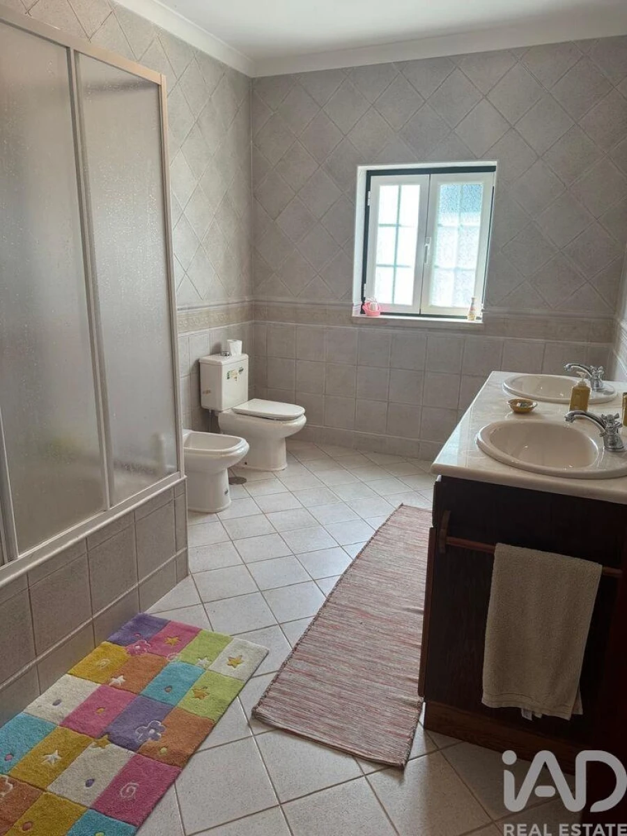 Moradia T3 para Venda em Alcobaça e Vestiaria Foto 17