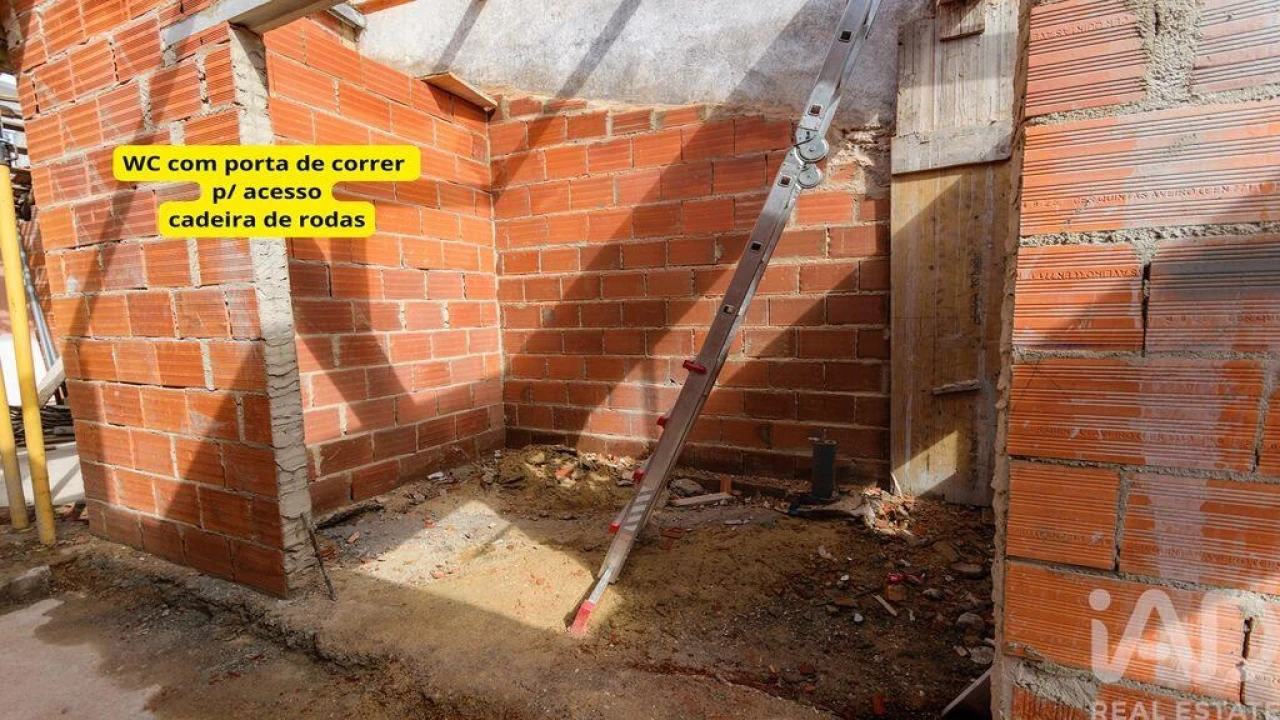 Moradia T2 para Venda em Almeirim Foto 11