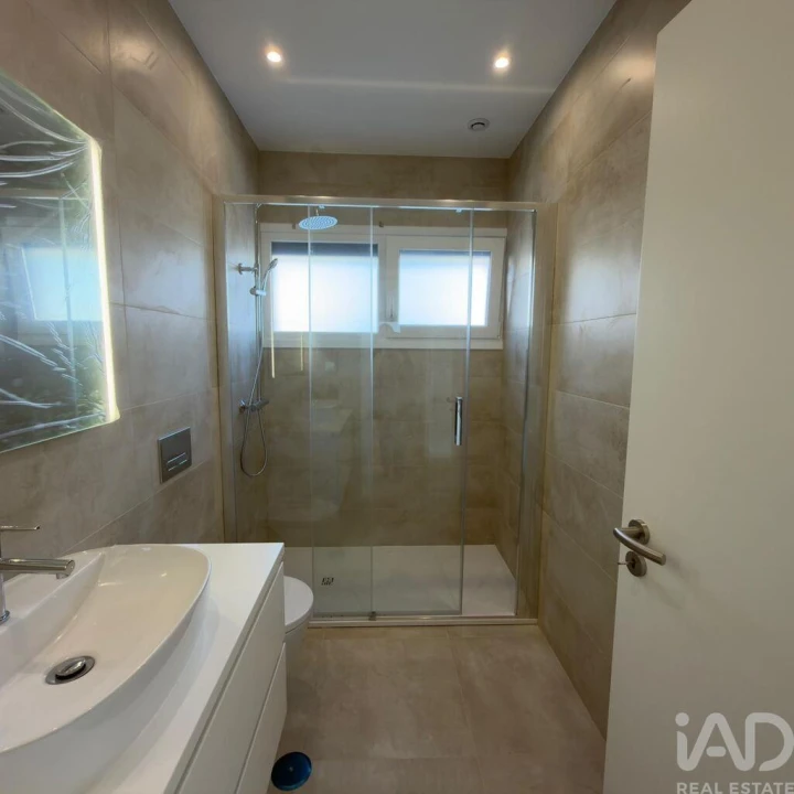 Moradia T3 para Arrendamento em Rio de Mouro Foto 16