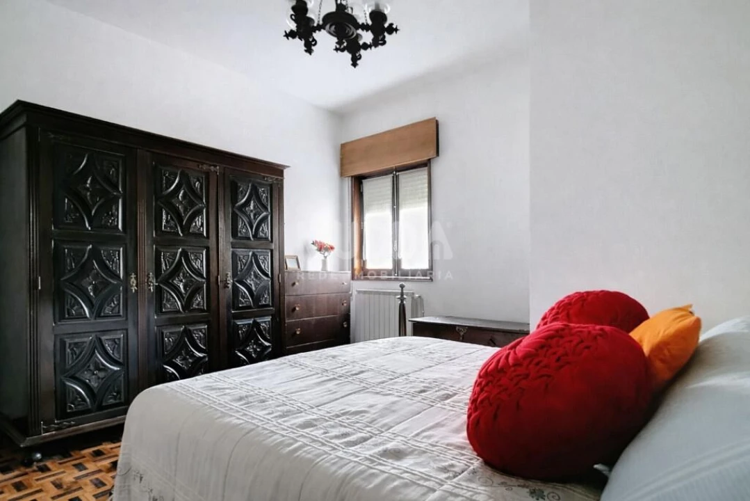 Moradia T5 para Venda em Santa Maria Maior Foto 25