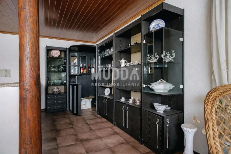 Moradia T5 para Venda em Santa Maria Maior Foto 31