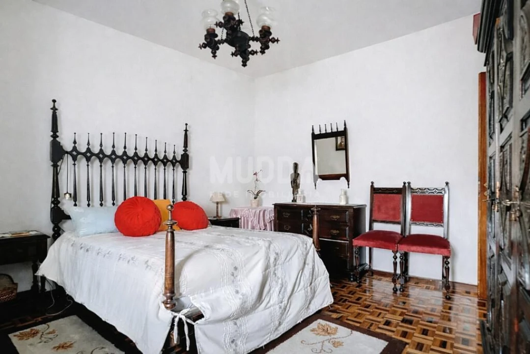 Moradia T5 para Venda em Santa Maria Maior Foto 24