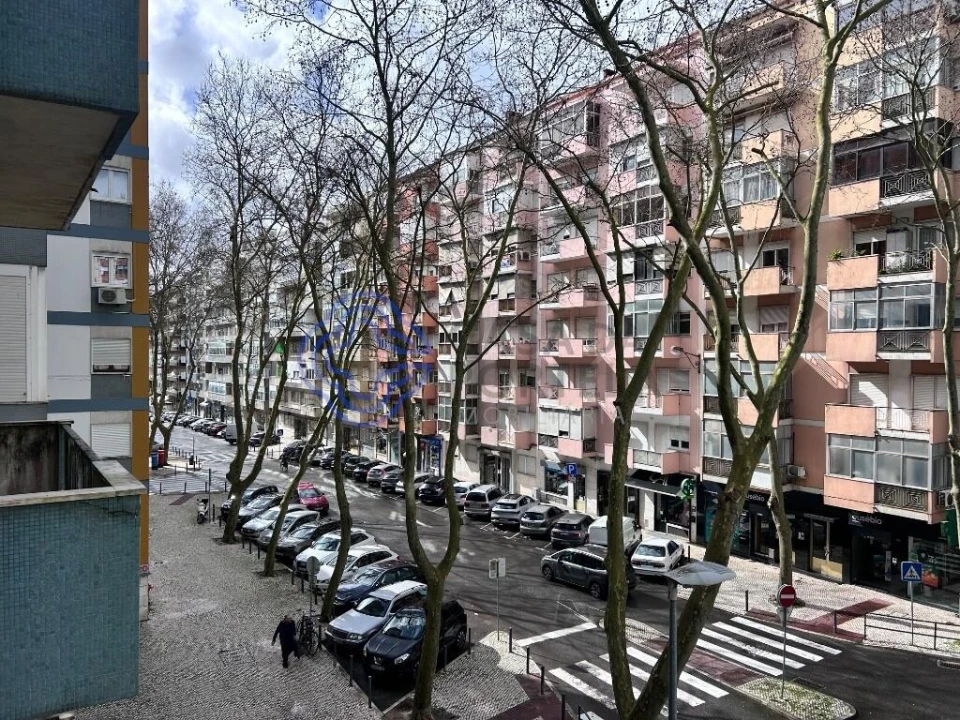 Apartamento T3 para Venda em Benfica Foto 4