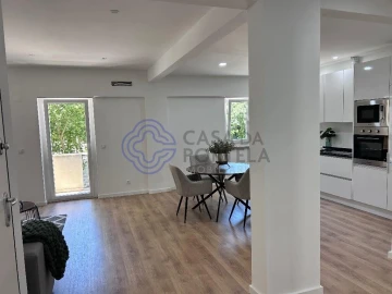 Apartamento T3 para Venda em Benfica