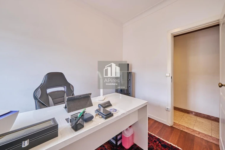 Apartamento T3 para Venda em Almada, Cova da Piedade, Pragal e Cacilhas Foto 7