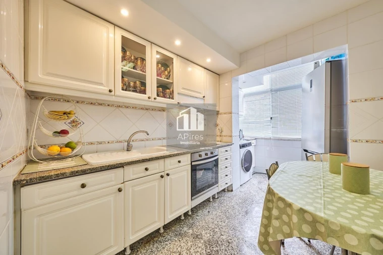 Apartamento T3 para Venda em Almada, Cova da Piedade, Pragal e Cacilhas Foto 13