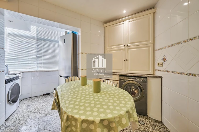 Apartamento T3 para Venda em Almada, Cova da Piedade, Pragal e Cacilhas Foto 15