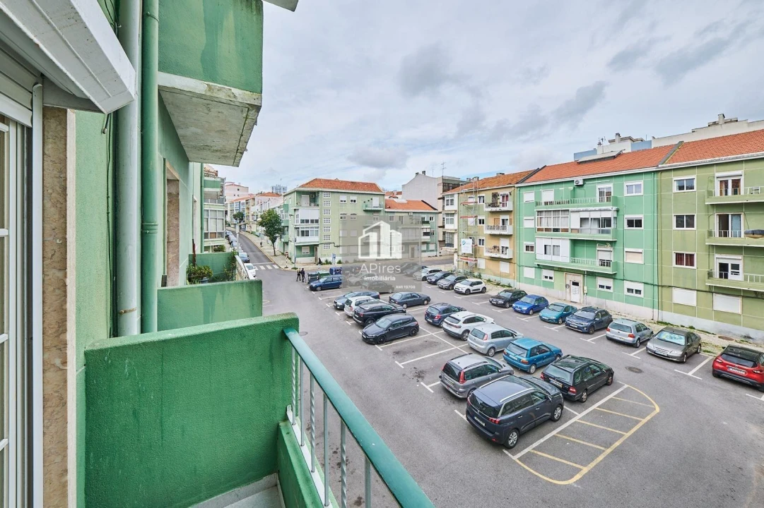 Apartamento T3 para Venda em Almada, Cova da Piedade, Pragal e Cacilhas Foto 17