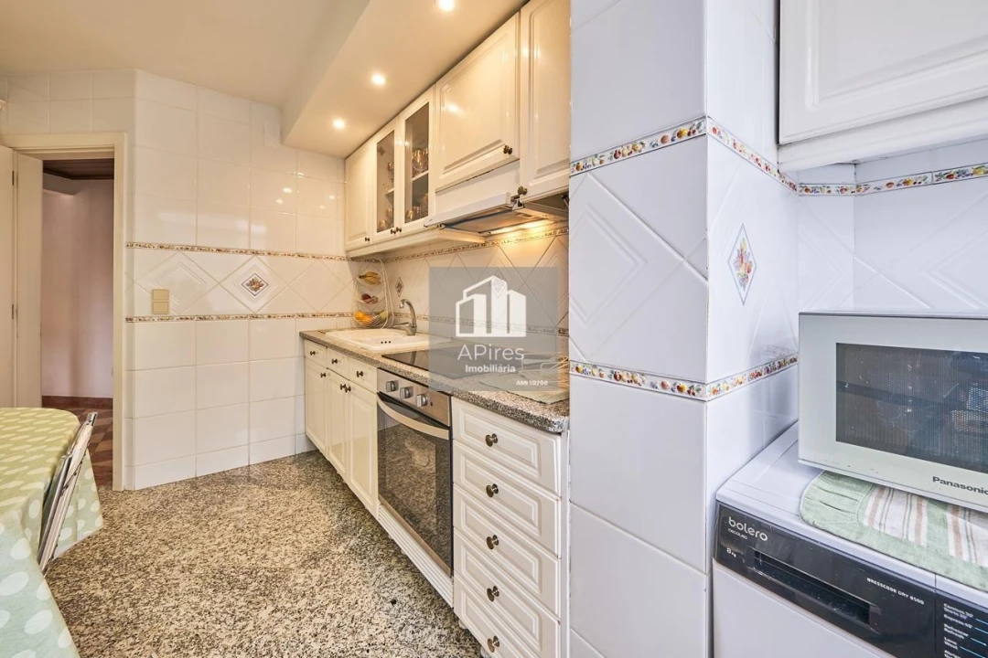 Apartamento T3 para Venda em Almada, Cova da Piedade, Pragal e Cacilhas Foto 16