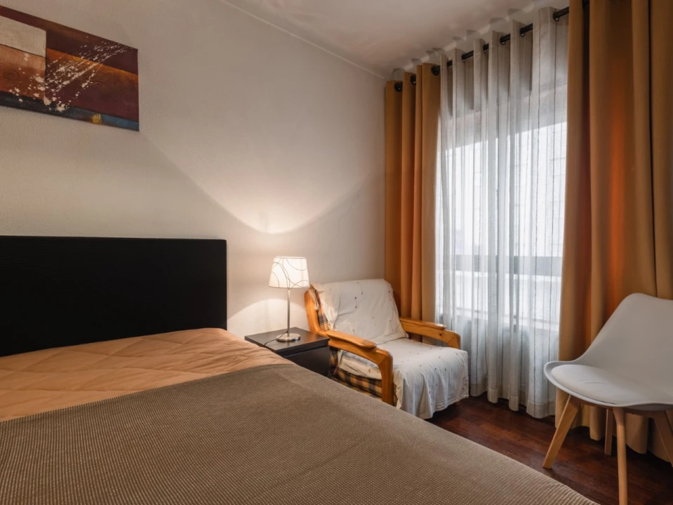 Apartamento T1 para Venda em Buarcos Foto 5