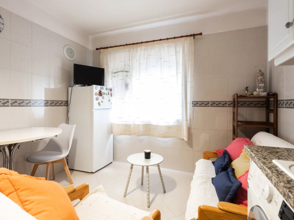 Apartamento T1 para Venda em Buarcos Foto 8