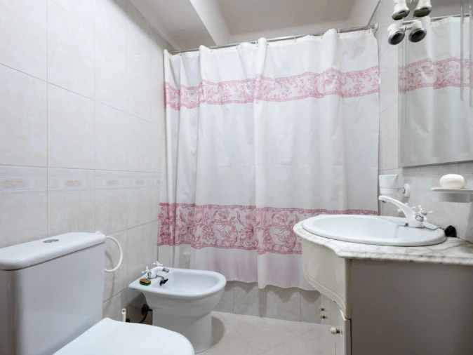 Apartamento T1 para Venda em Buarcos Foto 3