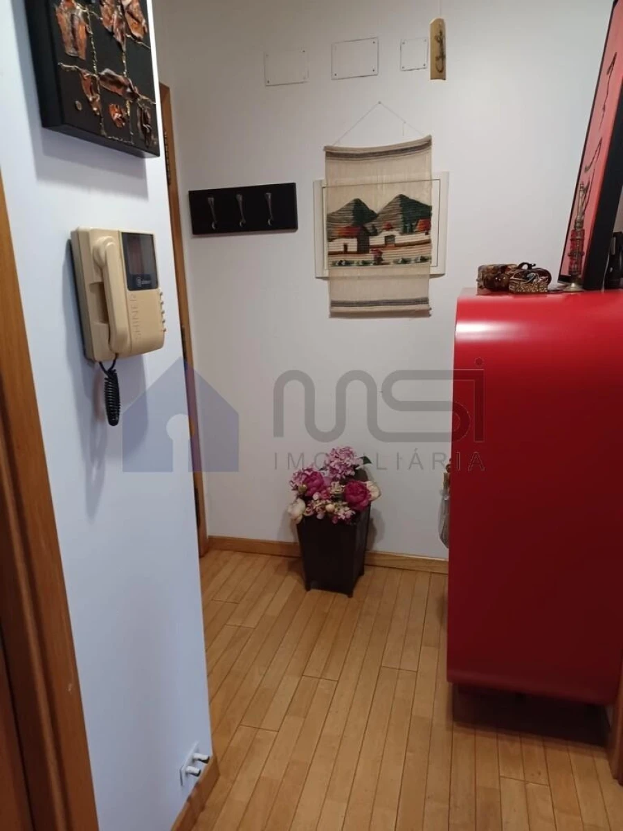 Apartamento T1 para Venda em Lordelo do Ouro e Massarelos Foto 7