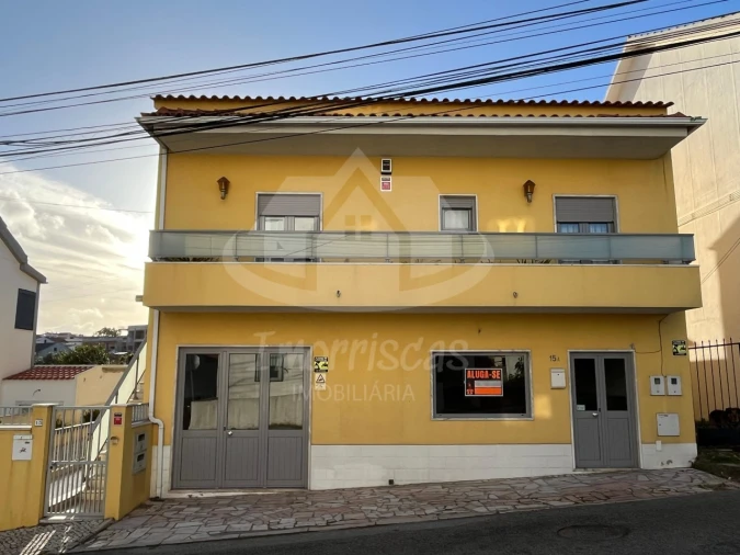 Loja para Arrendamento em Santa Iria de Azoia, São João da Talha e Bobadela Foto 10