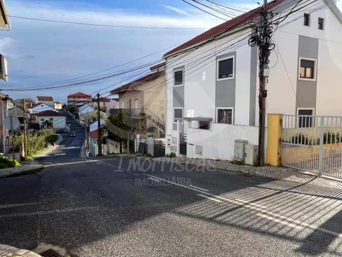 Loja para Arrendamento em Santa Iria de Azoia, São João da Talha e Bobadela Foto 11