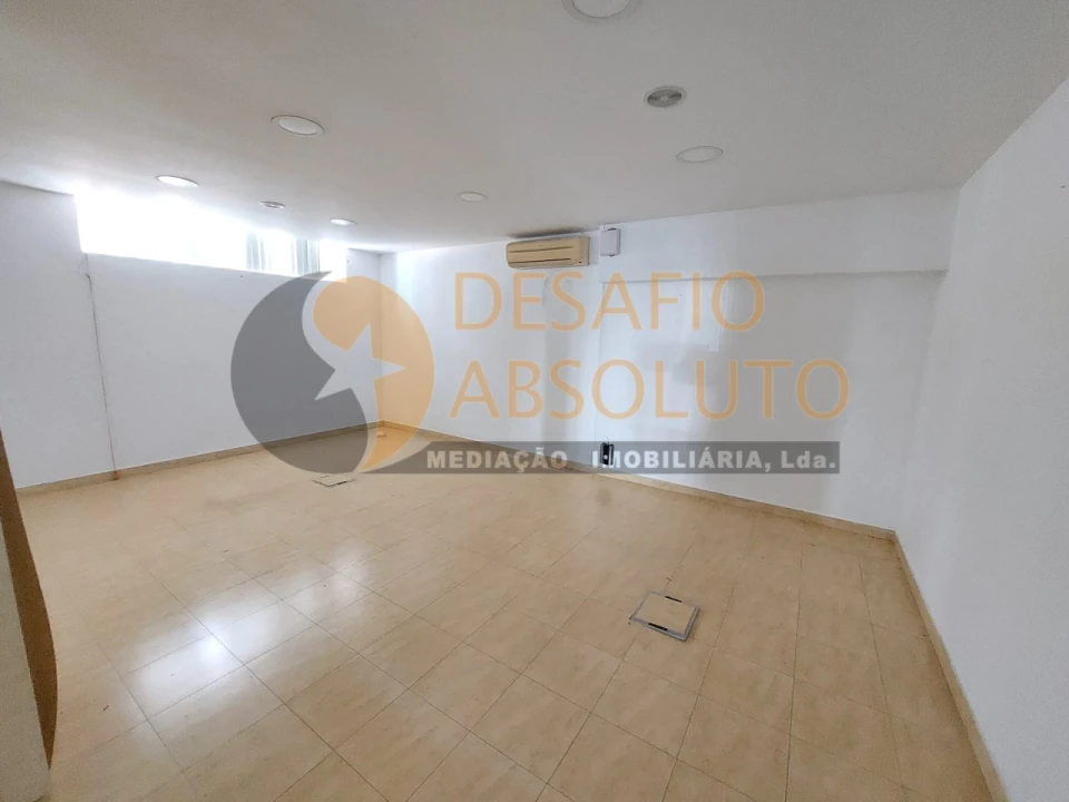 Garagem para Venda em Setubal (São Sebastião) Foto 14