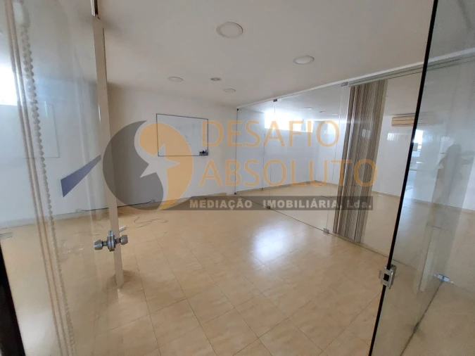 Garagem para Venda em Setubal (São Sebastião) Foto 10