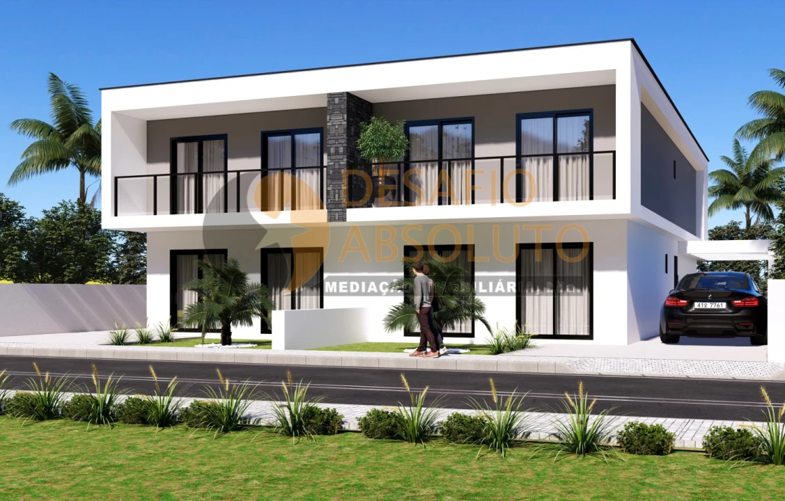 Moradia T4 para Venda em Fernao Ferro Foto 1