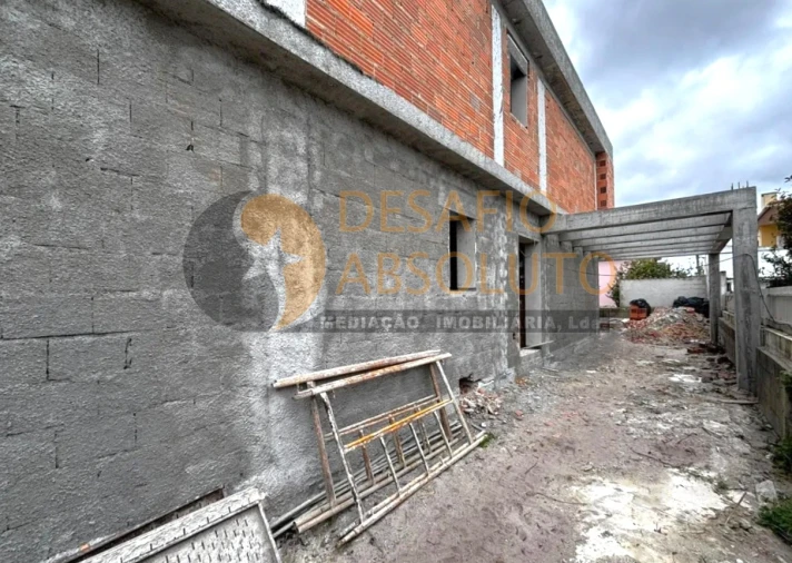 Moradia T4 para Venda em Fernao Ferro Foto 15