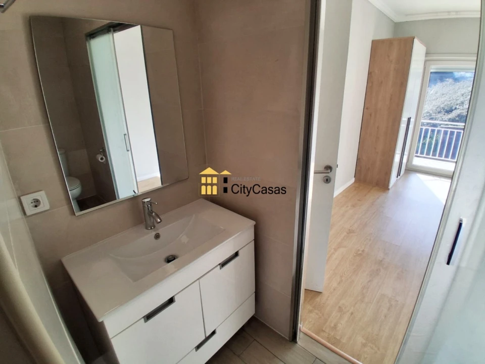 Moradia T3 para Venda em Gondomar (São Cosme), Valbom e Jovim Foto 9