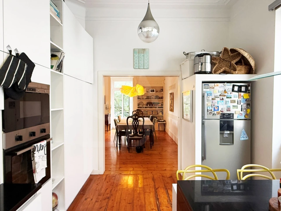 Apartamento T5 para Venda em Avenidas Novas Foto 23