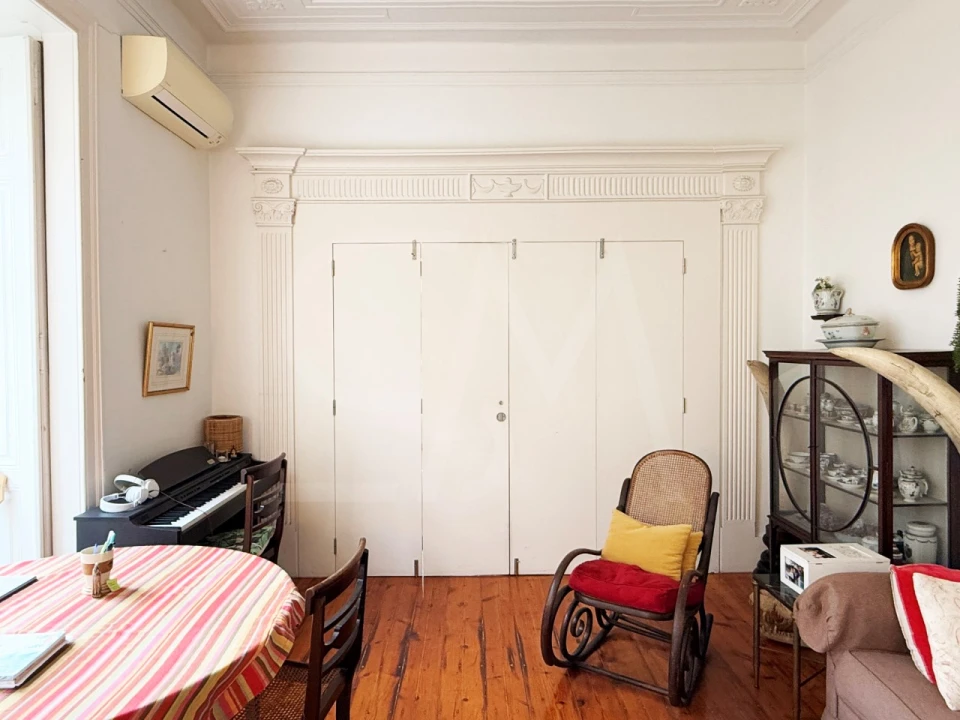 Apartamento T5 para Venda em Avenidas Novas Foto 15