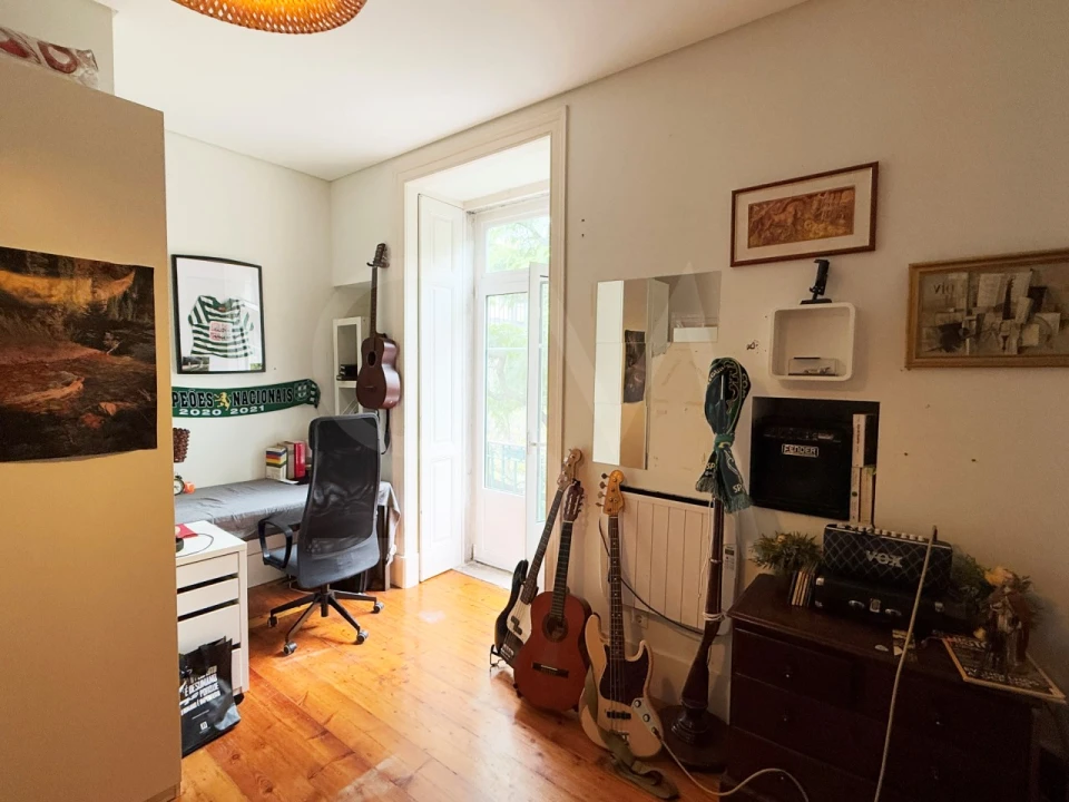 Apartamento T5 para Venda em Avenidas Novas Foto 33