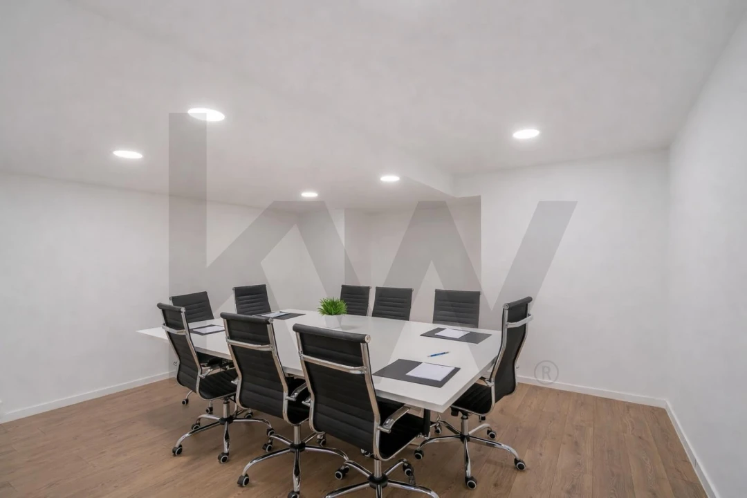 Escritório para Venda em Sacavém e Prior Velho Foto 8