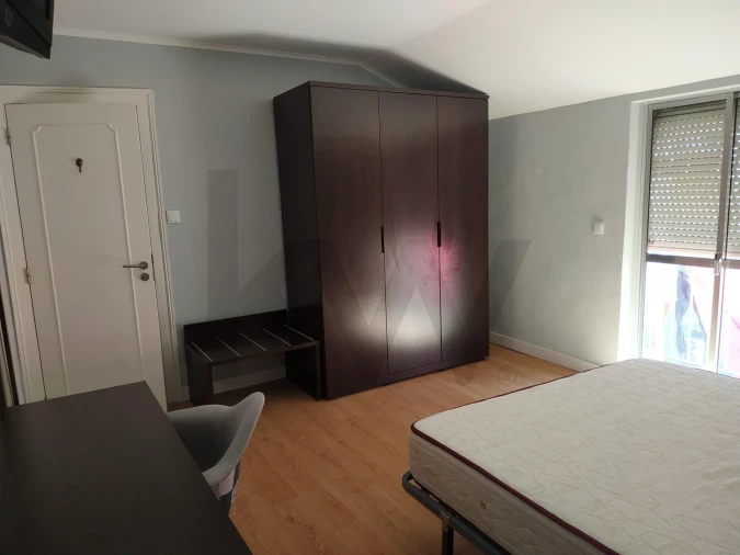 Apartamento T9 para Venda em Santo António Foto 16