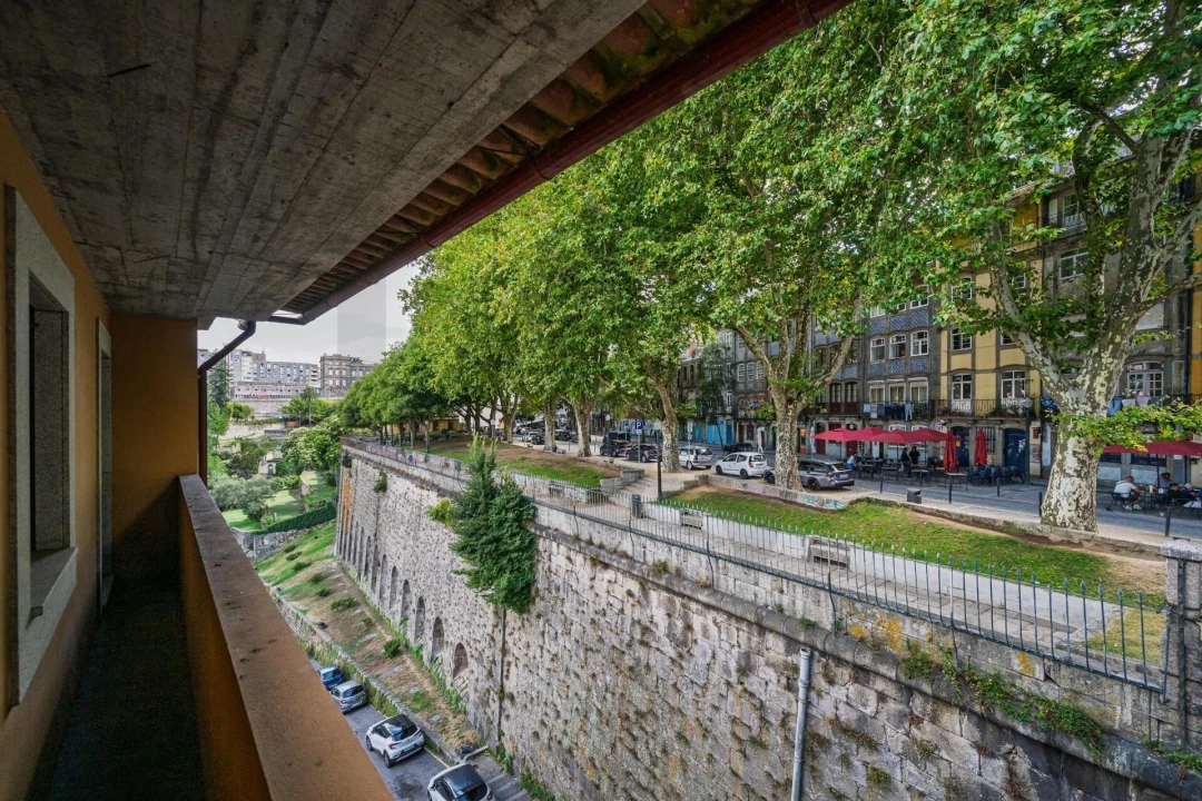 Apartamento T3 para Venda em Cedofeita, Santo Ildefonso, Sé, Miragaia, São Nicolau e Vitória Foto 23