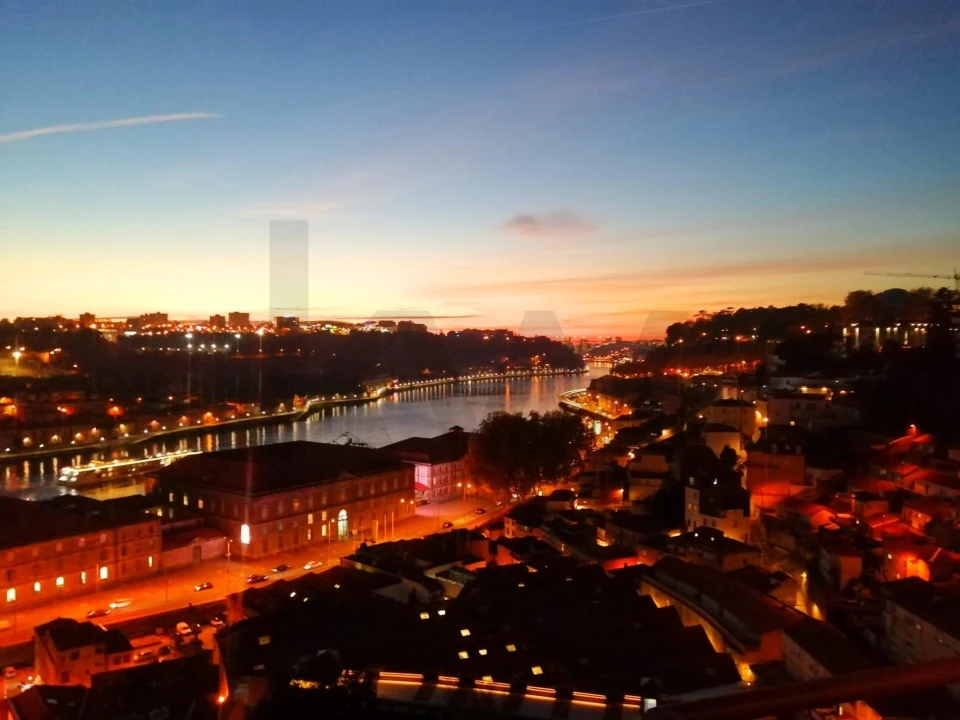 Apartamento T3 para Venda em Cedofeita, Santo Ildefonso, Sé, Miragaia, São Nicolau e Vitória Foto 12